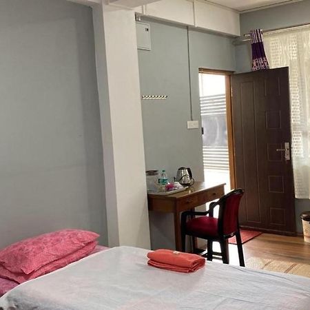 Jan Homestay Shillong Zewnętrze zdjęcie